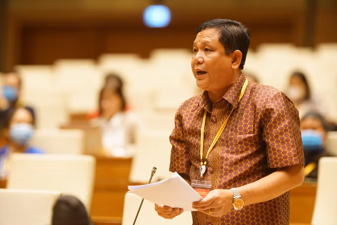 Chủ tịch Quốc hội Nguyễn Thị Kim Ngân gặp mặt Đoàn đại biểu dự Đại hội đại biểu toàn quốc các dân tộc thiểu số Việt Nam lần thứ II ảnh 4