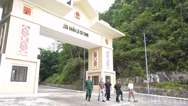 Khôi phục hoạt động cửa khẩu và lối mở tại huyện Mường Khương, Lào Cai ảnh 1