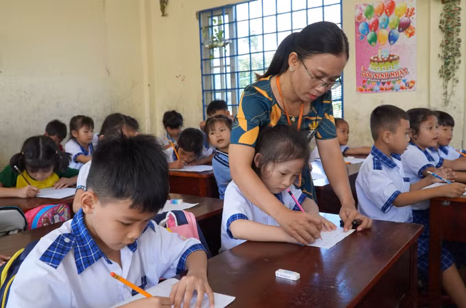 Ngành Giáo dục và Đào tạo Kiên Giang khắc phục tình trạng thiếu giáo viên ảnh 3
