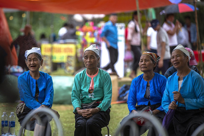 Độc đáo Lễ hội đánh bắt cá suối của người Mường ở vùng cao Hòa Bình ảnh 2