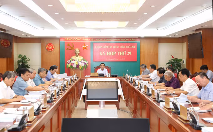 Kỳ họp thứ 29 Ủy ban Kiểm tra Trung ương: Thi hành kỷ luật một số tổ chức đảng, đảng viên vi phạm ảnh 2
