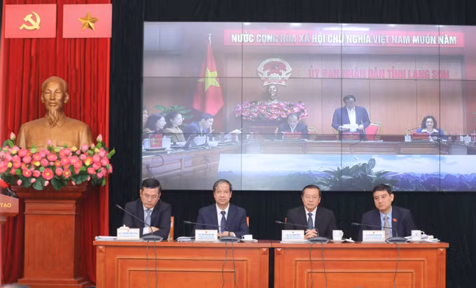 Giáo dục và đào tạo đã có nhiều đổi mới, chuyển biến tích cực trong 10 năm qua ảnh 1