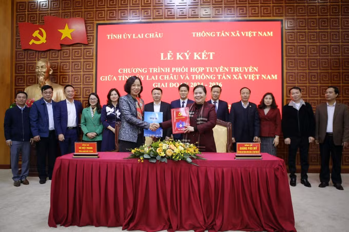 Thông tấn xã Việt Nam ký kết phối hợp tuyên truyền với Tỉnh ủy Lai Châu ảnh 2