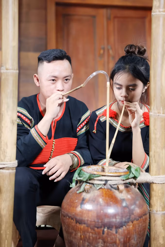 Độc đáo nghi thức “rước rể” của người Ê Đê ở Tây Nguyên ảnh 7