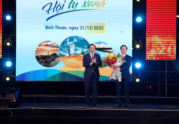 Công bố Năm Du lịch quốc gia 2023 “Bình Thuận - Hội tụ xanh” ảnh 2