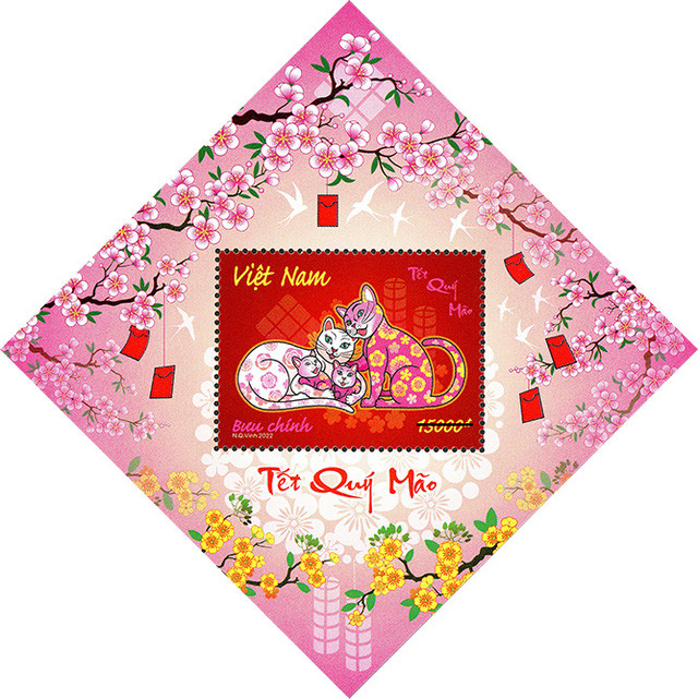 Blốc kích thước 80 mm x 80 mm (hình thoi) do họa sĩ Nguyễn Quang Vinh thiết kế. Ảnh: vtv.vn Tết Quý Mão nói chuyện hình tượng mèo trong tem bưu chính ảnh 2