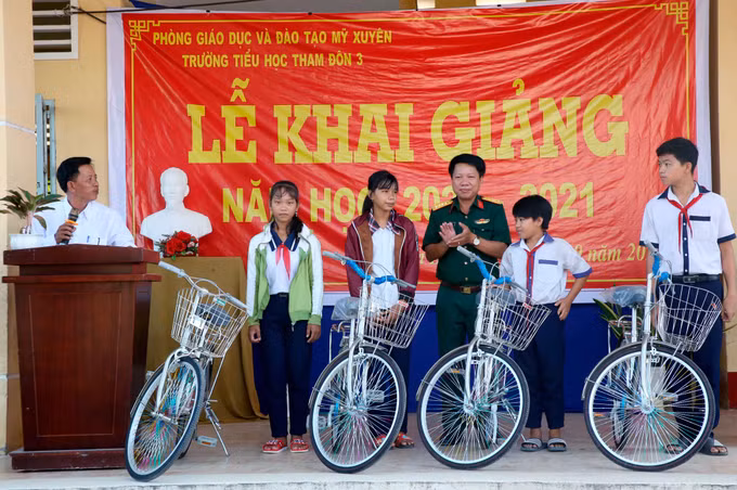Sóc Trăng xây dựng xã hội học tập suốt đời ảnh 8