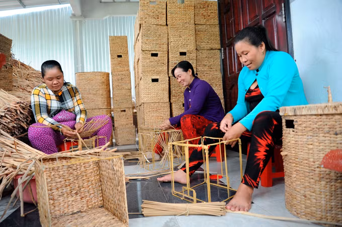 Huyện vùng sâu Vĩnh Thuận về đích nông thôn mới ảnh 3