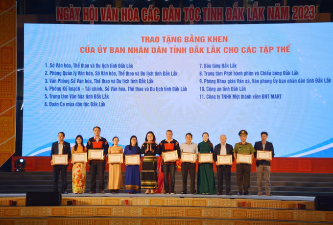 Ngày hội Văn hóa các dân tộc tỉnh Đắk Lắk: Thắt chặt khối đại đoàn kết ảnh 2