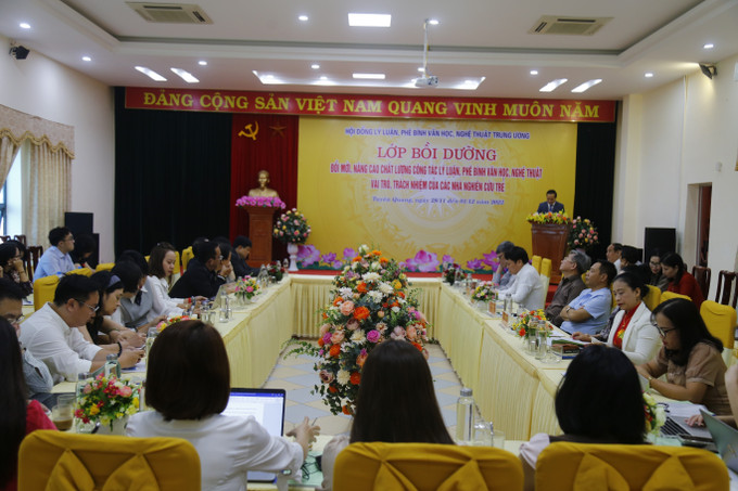Lớp Bồi dưỡng “Đổi mới, nâng cao chất lượng công tác lý luận, phê bình văn học, nghệ thuật - Vai trò trách của các nhà nghiên cứu trẻ”. Ảnh: Nam Sương - TTXVN Để văn hóa trở thành sức mạnh nội sinh, động lực tinh thần cho sự phát triển của xã hội ảnh 1