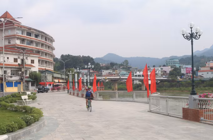 Thành phố Cao Bằng vươn mình sau 10 năm thành lập ảnh 2
