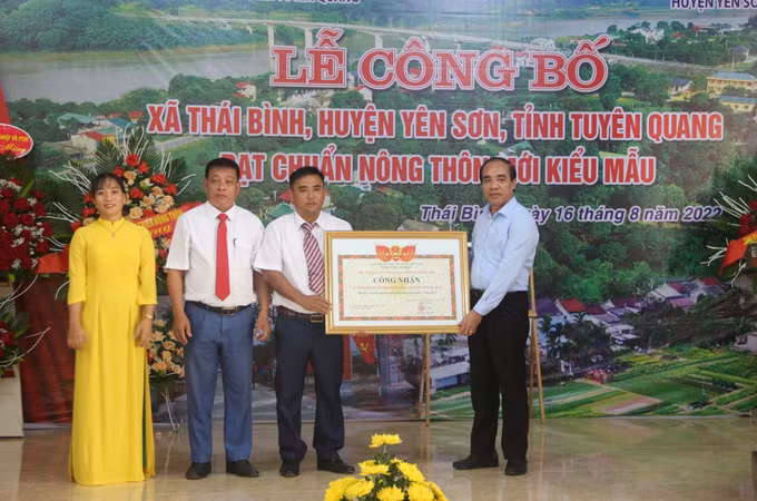 Thái Bình là xã đạt chuẩn nông thôn mới kiểu mẫu đầu tiên của tỉnh Tuyên Quang ảnh 1