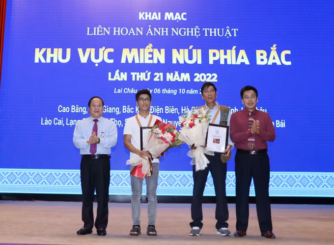 Khai mạc Liên hoan Ảnh nghệ thuật khu vực miền núi phía Bắc ảnh 3
