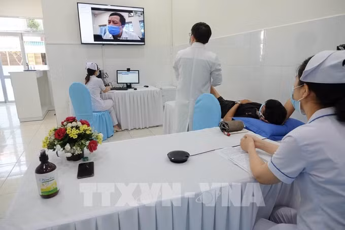 Đề án Khám, chữa bệnh từ xa: Thầy thuốc và người dân vùng cao cùng hưởng lợi ảnh 1