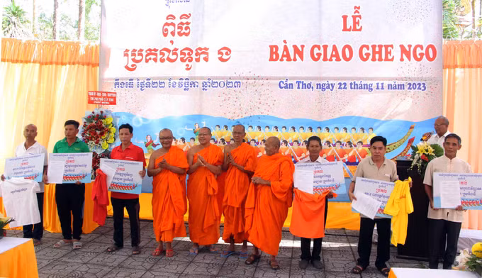Bảo tồn nét văn hóa đặc sắc của lễ hội đua ghe Ngo trong cộng đồng Khmer ảnh 3