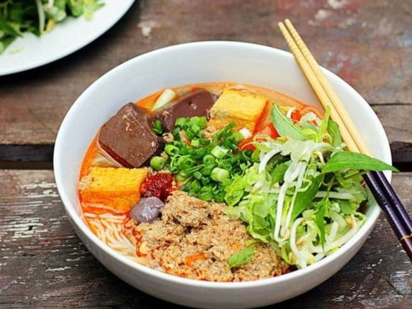Bún riêu cua. Bún riêu và mì cao lầu Việt Nam lọt top món mì ngon nhất châu Á ảnh 1