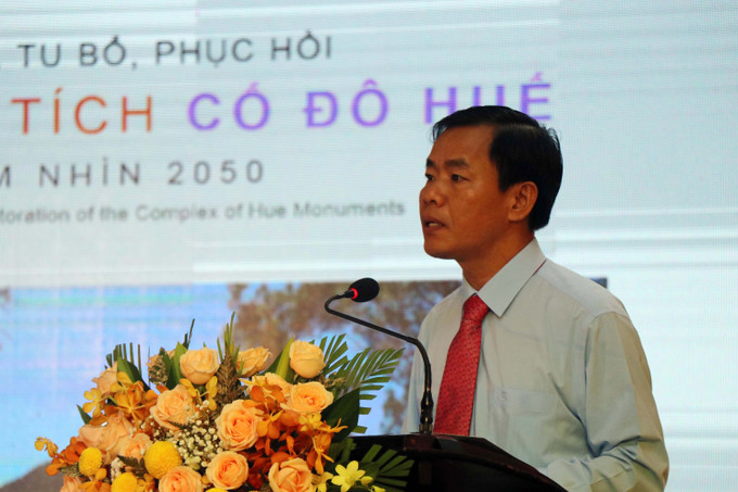 Chủ tịch UBND tỉnh Thừa Thiên - Huế Nguyễn Văn Phương phát biểu tại Hội thảo. Ảnh: Đỗ Trưởng - TTXVN Lập quy hoạch tạo tiền đề cho quá trình bảo tồn, phát huy giá trị Quần thể di tích Cố đô Huế ảnh 1