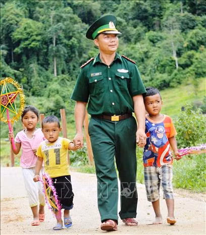 Trung thu yêu thương giữa đại ngàn Trường Sơn ảnh 1