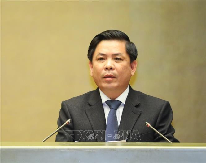 Bộ trưởng Bộ Giao thông vận tải Nguyễn Văn Thể trình bày Tờ trình về Chủ trương đầu tư Dự án xây dựng công trình đường bộ cao tốc Bắc - Nam phía Đông giai đoạn 2021-2025. Ảnh: Văn Điệp - TTXVN Kỳ họp bất thường, Quốc hội khóa XV: Tập trung vào bốn nội dung lớn, quan trọng ảnh 3