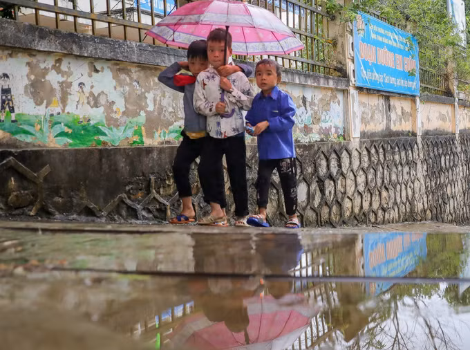 Học sinh vùng cao Mèo Vạc háo hức trở lại trường trước ngày khai giảng ảnh 3