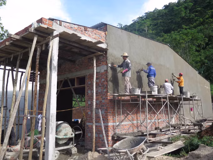 Quan tâm tái định cư cho đồng bào vùng sạt lở huyện Bắc Trà My ảnh 1
