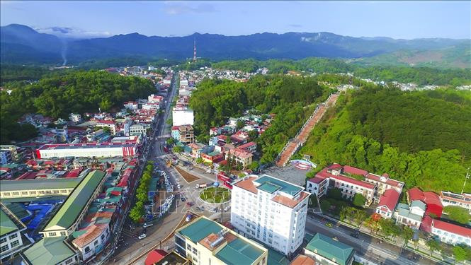Thành phố Điện Biên Phủ ngày càng đổi mới và phát triển. Ảnh: Phan Tuấn Anh - TTXVN Vẻ đẹp vùng cao Tây Bắc ảnh 2
