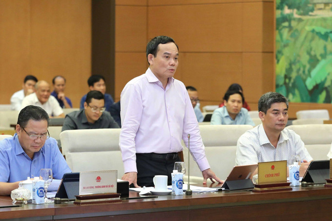 Phó Thủ tướng Trần Lưu Quang phát biểu. Ảnh: Doãn Tấn - TTXVN Phiên họp thứ 26, Ủy ban Thường vụ Quốc hội: Ưu tiên giải quyết vấn đề cấp bách vùng khó khăn, đặc biệt khó khăn ảnh 3