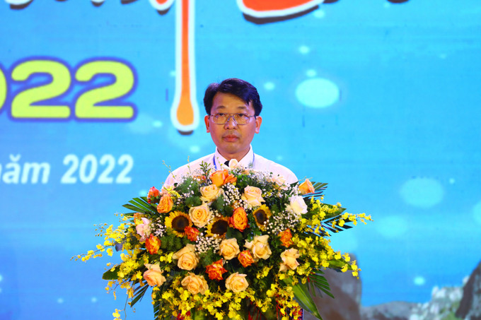 Ông Nguyễn Mạnh Hùng, Chủ tịch UBND huyện Bảo Lạc, Cao Bằng phát biểu khai mạc. Ảnh : Ngọc Đức - TTXVN Tuần lễ Văn hóa - Chợ tình phong lưu Bảo Lạc, tỉnh Cao Bằng ảnh 1