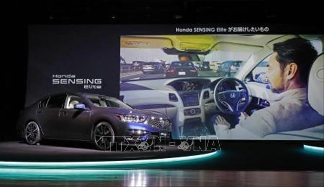 Mẫu ô tô tự hành Legend của Honda được giới thiệu tại Tokyo ngày 4/3/2021. Ảnh: Kyodo/ TTXVN Honda cho ra mắt ô tô tự hành hiện đại nhất tại Nhật Bản ảnh 1