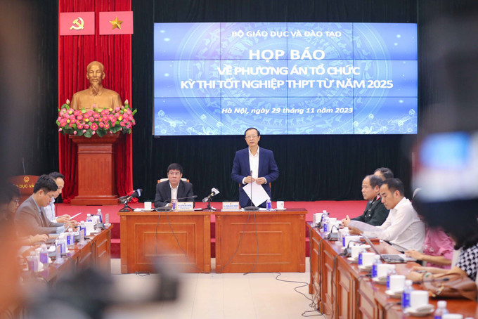 Chiều 29/11/2023, tại Hà Nội, Bộ Giáo dục và Đào tạo công bố phương án tổ chức kỳ thi và xét công nhận tốt nghiệp THPT từ năm 2025. Ảnh: Thanh Tùng - TTXVN Chính thức công bố phương án thi tốt nghiệp Trung học Phổ thông từ năm 2025: Thí sinh chỉ thi 4 môn ảnh 2