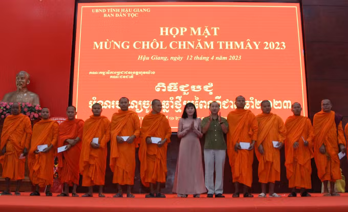 Hậu Giang họp mặt mừng Tết Chôl Chnăm Thmây năm 2023 ảnh 3
