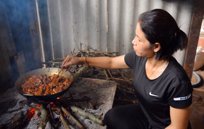 Đắk Lắk: Buôn làng ấm áp tình quân dân ảnh 2