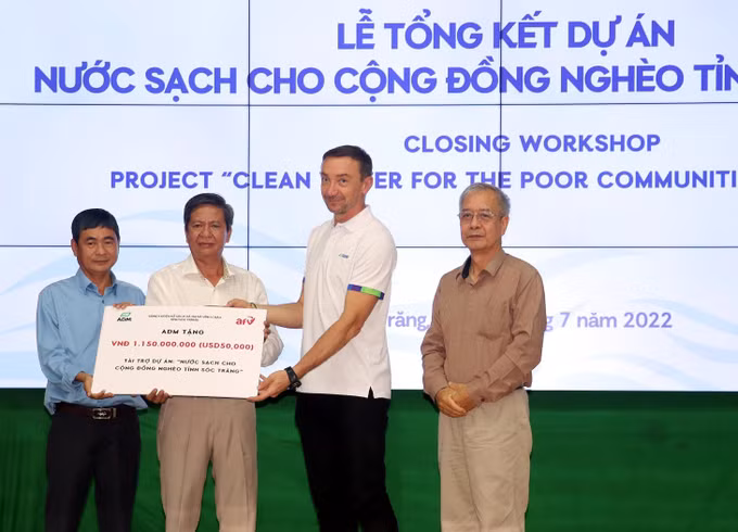 Sóc Trăng: Thêm nhiều hộ gia đình khó khăn được sử dụng nước sạch ảnh 2