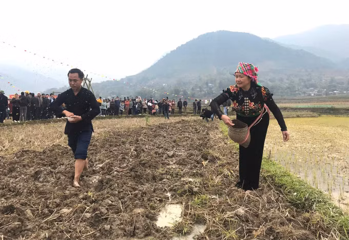 Lễ hội Lùng Tùng của người Thái ở Than Uyên ảnh 5