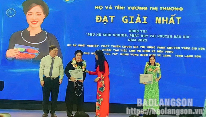 Chị Vương Thị Thương, Giám đốc Hợp tác xã Nông Sản Toàn Thương, thị trấn Na Sầm, huyện Văn Lãng (Lạng Sơn) đạt giải Nhất cuộc thi "Phụ nữ khởi nghiệp, phát huy tài nguyên bản địa năm 2023". Ảnh: baolangson.vn Phụ nữ Việt Nam với khát vọng làm giàu chính đáng ảnh 1