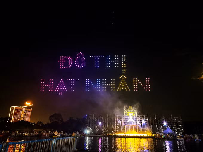 Mãn nhãn Ngày hội Du lịch - Đêm Hoa đăng Ninh Kiều ảnh 2