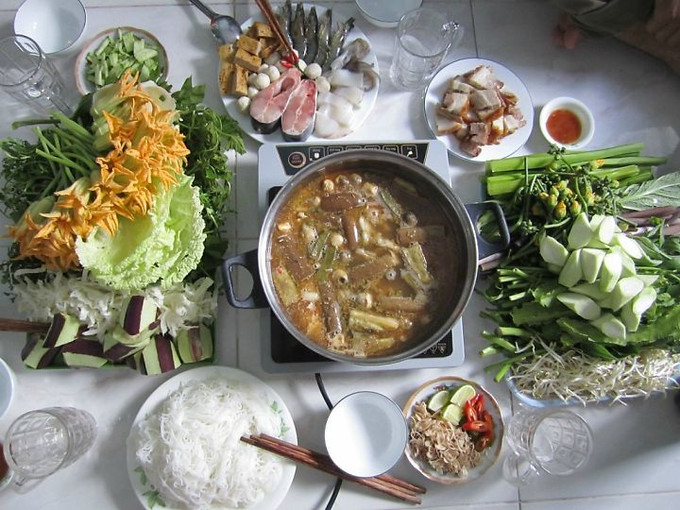Lẩu mắm U Minh - Món ăn dân dã của người Cà Mau. Ảnh: dacsanmuicamau.com Cua Năm Căn Cà Mau và Lẩu mắm U Minh vào top 100 món ăn đặc sản Việt Nam ảnh 1