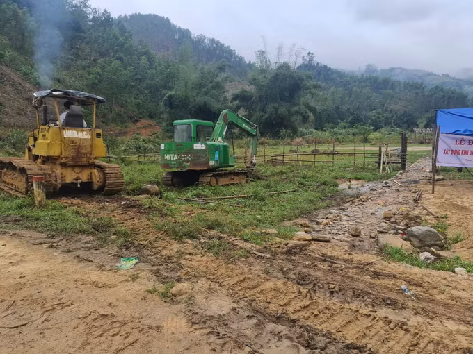 Quảng Nam: Xây dựng khu tái định cư cho đồng bào vùng sạt lở núi tại xã Trà Leng ảnh 1
