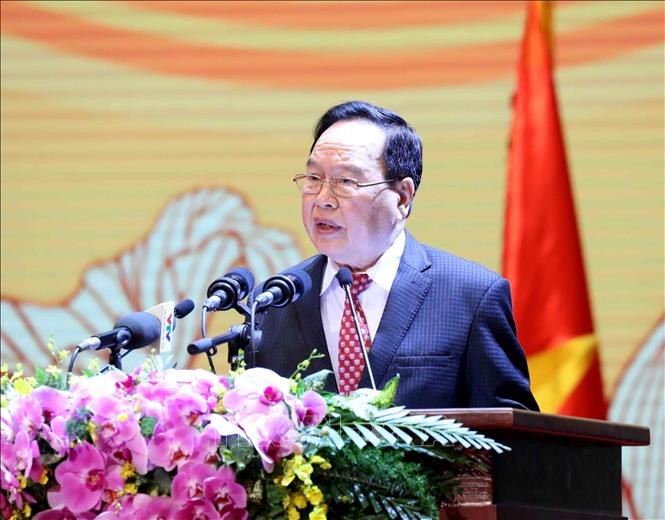 Nhà giáo Nguyễn Ngọc Minh, nguyên Uỷ viên Đoàn Chủ tịch Uỷ ban Trung ương Mặt trận Tổ quốc Việt Nam khoá 9 phát biểu tại Lễ kỷ niệm. Ảnh: Phương Hoa - TTXVN Kỷ niệm trọng thể 90 năm Ngày thành lập Mặt trận Dân tộc Thống nhất Việt Nam - Ngày truyền thống Mặt trận Tổ quốc Việt Nam ảnh 6