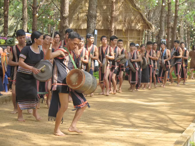 Quảng bá tiềm năng du lịch và tinh hoa văn hóa các dân tộc tại Kon Tum ảnh 2