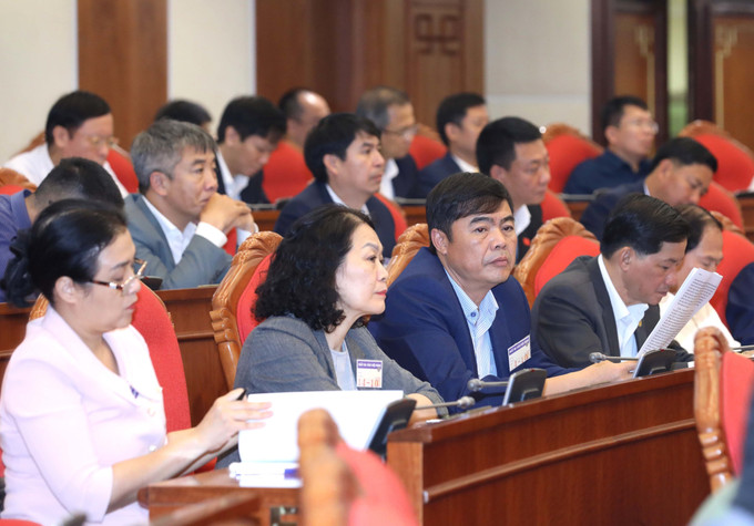 Các đồng chí lãnh đạo Đảng, Nhà nước cùng các đại biểu dự hội nghị. Ảnh: Phương Hoa –TTXVN Tổng Bí thư Nguyễn Phú Trọng: Phát triển kinh tế vùng Tây Nguyên nhanh, bền vững hơn ảnh 5