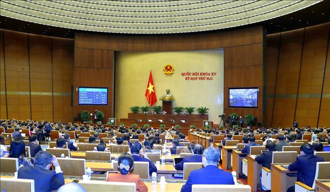 Quốc hội biểu quyết thông qua Nghị quyết về hoạt động chất vấn tại Kỳ họp thứ hai, Quốc hội khóa XV. Ảnh: Phương Hoa – TTXVN Bế mạc Kỳ họp thứ 2, Quốc hội khóa XV ảnh 3