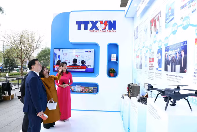 Trưởng ban Tuyên giáo Trung ương Nguyễn Trọng Nghĩa: Xây dựng nền báo chí cách mạng chuyên nghiệp, văn hóa và hiện đại ảnh 5