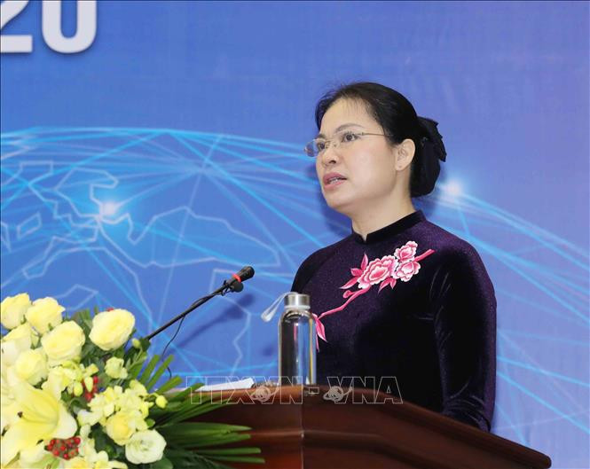 Bà Hà Thị Nga, Uỷ viên Trung ương Đảng, Chủ tịch Hội Liên hiệp Phụ nữ Việt Nam phát biểu. Ảnh: Phương Hoa - TTXVN Ngày Quốc tế Phụ nữ 8/3: Vinh danh tập thể và cá nhân đoạt Giải thưởng Kovalevskaia năm 2020 ảnh 1