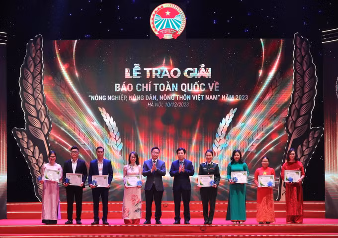 Trao Giải Báo chí toàn quốc về nông nghiệp, nông dân, nông thôn Việt Nam năm 2023​ ảnh 4