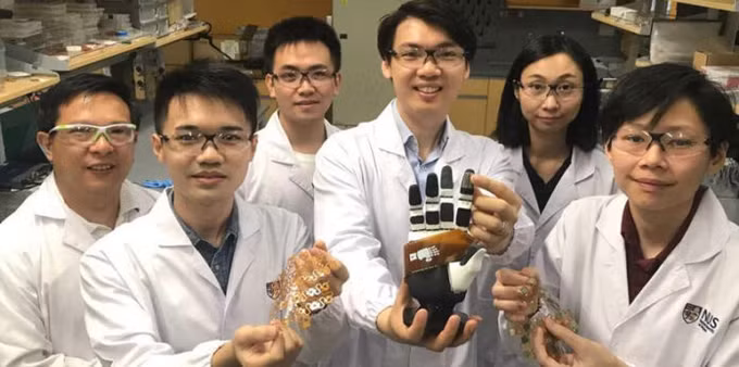 Singapore phát triển da nhân tạo có thể cảm nhận như da thật ảnh 1