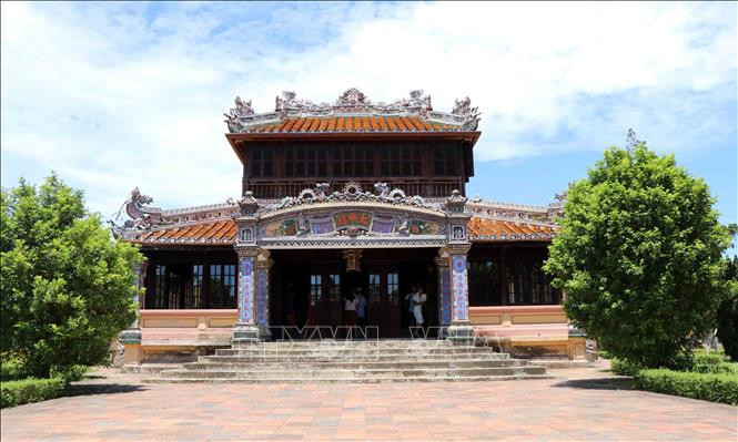 Thái Bình Lâu là nơi nghỉ ngơi, vãn cảnh và đọc sách của Nhà vua. Ảnh: Đỗ Trưởng - TTXVN Độc đáo nghệ thuật khảm sành sứ ở Thái Bình Lâu trong Tử Cấm Thành ảnh 1