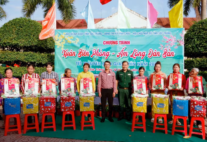 “Xuân Biên phòng ấm lòng dân bản” tại Sóc Trăng ảnh 5