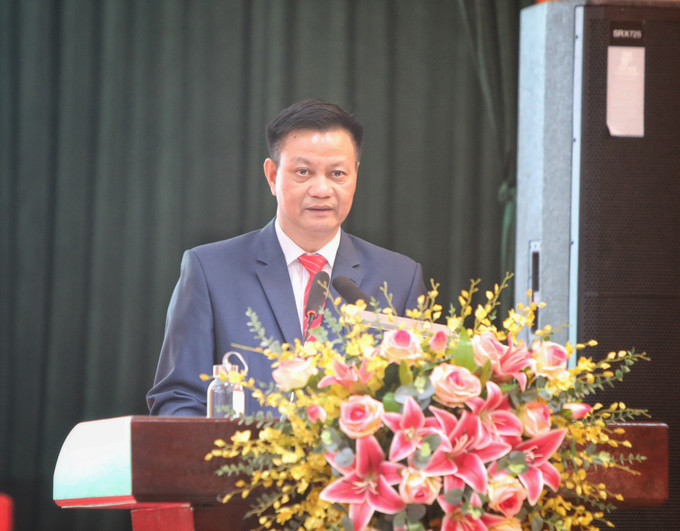 Chủ tịch UBND huyện Lục Ngạn La Văn Nam phát biểu. Ảnh: Danh Lam - TTXVN Xúc tiến tiêu thụ trên 65 nghìn tấn trái cây Lục Ngạn ảnh 1