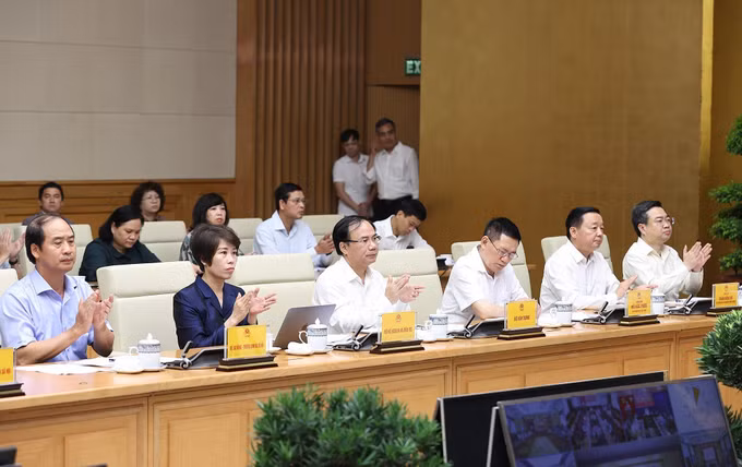 Thủ tướng Phạm Minh Chính: Lập đề án đầu tư xây dựng ít nhất 1 triệu căn hộ cho công nhân, người có thu nhập thấp ảnh 3